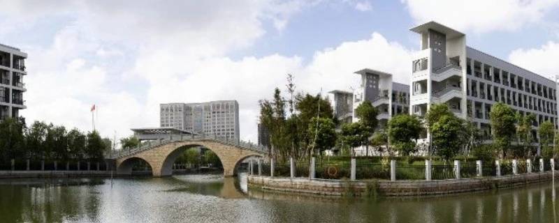 龙湾实验中学有几个校区